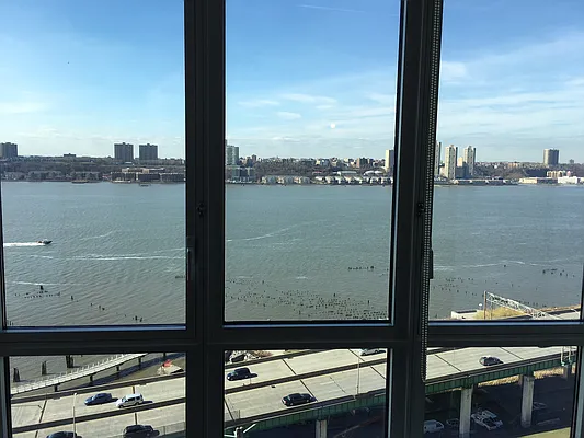 Sold by Kingstone Realty Inc | media 6