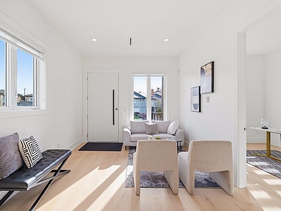 3rd image of 6139 Ashworth Ave #2