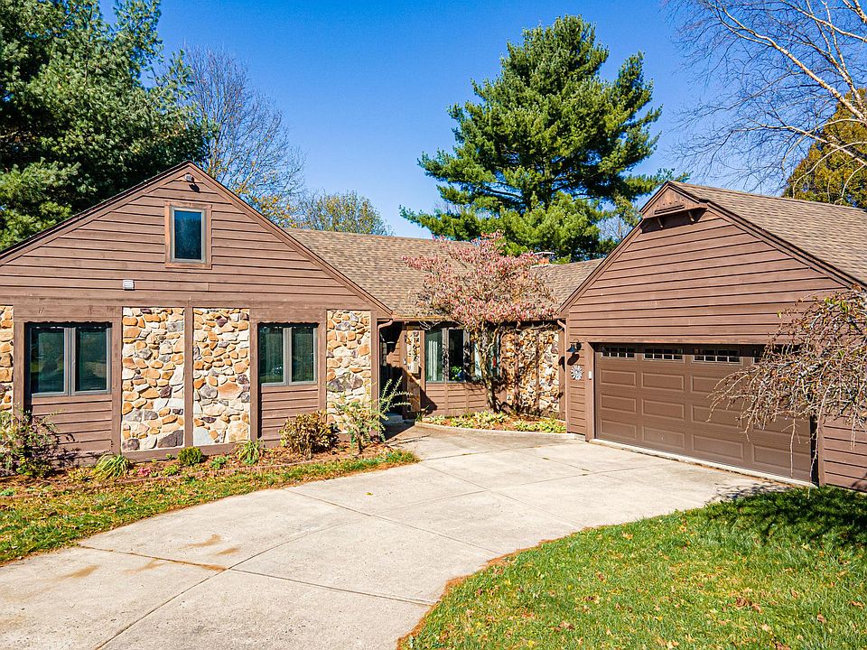 1st image of 1631 Valley Forge Dr
