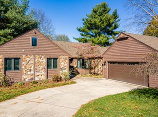 1631 Valley Forge Dr, Lancaster, OH 43130