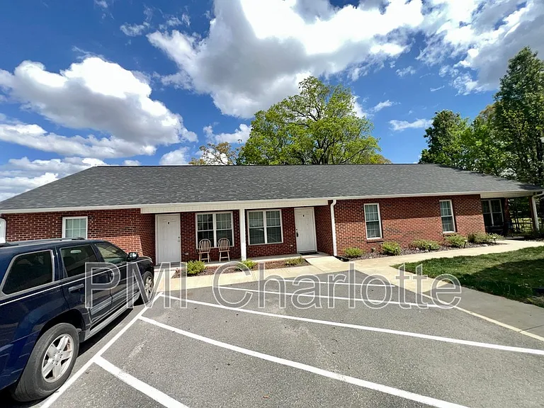 729 Fisher Ferry St #E — Photo 13