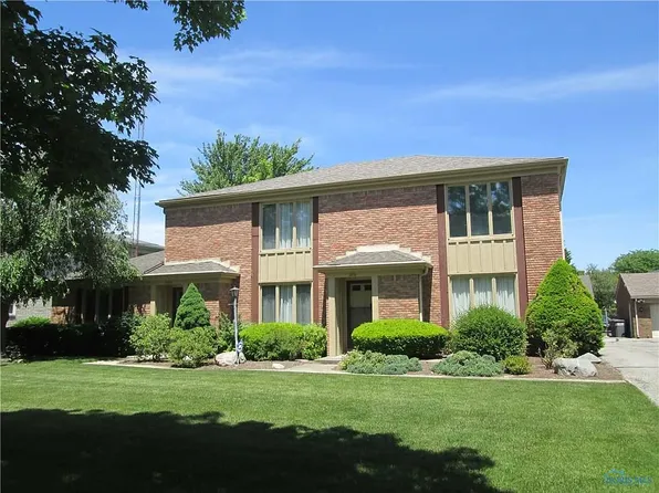 5456 Cresthaven Ln, Toledo, OH 43614