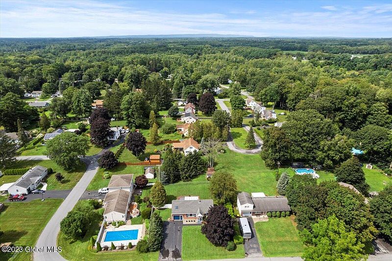 2nd image of 13 Cortland Drive