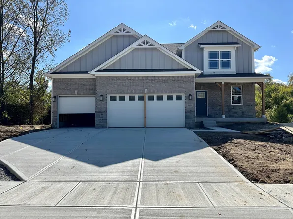 8905 Pleasant Garden Ln, Camby, IN 46113