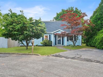 14 Michael St, West Warwick, RI, 02893