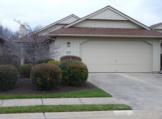 21476 Oak Bark Trl, Strongsville, OH