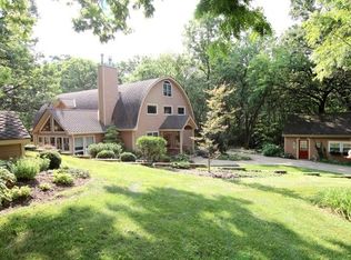 3102 Paulson Rd, Harvard, IL 60033