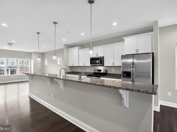 11387 Tolkien Ave, Waldorf, MD 20695