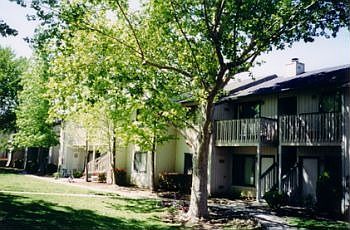 1st image of 5124 Gibbons Dr APT 2