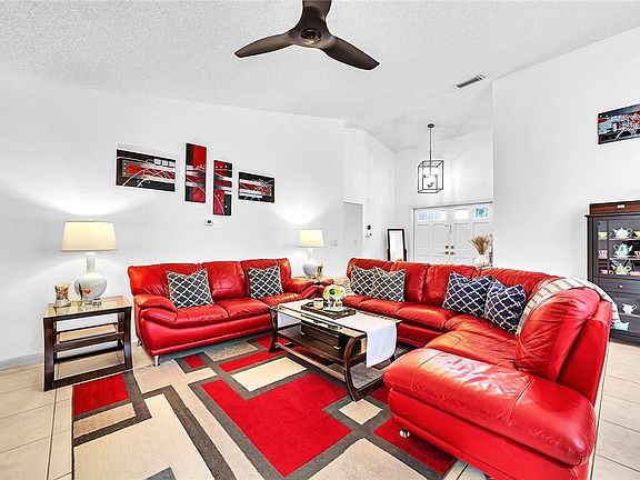 3rd image of 7821 NW 54th Court