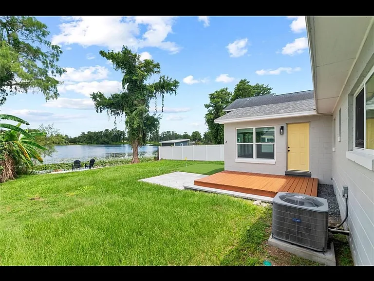 840 Bethune Dr — Photo 5