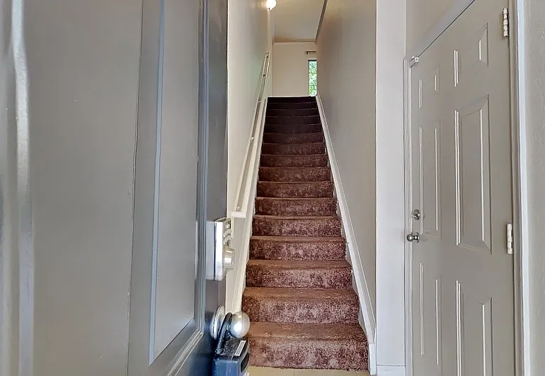 5236 Hampton Beach Pl — Photo 4