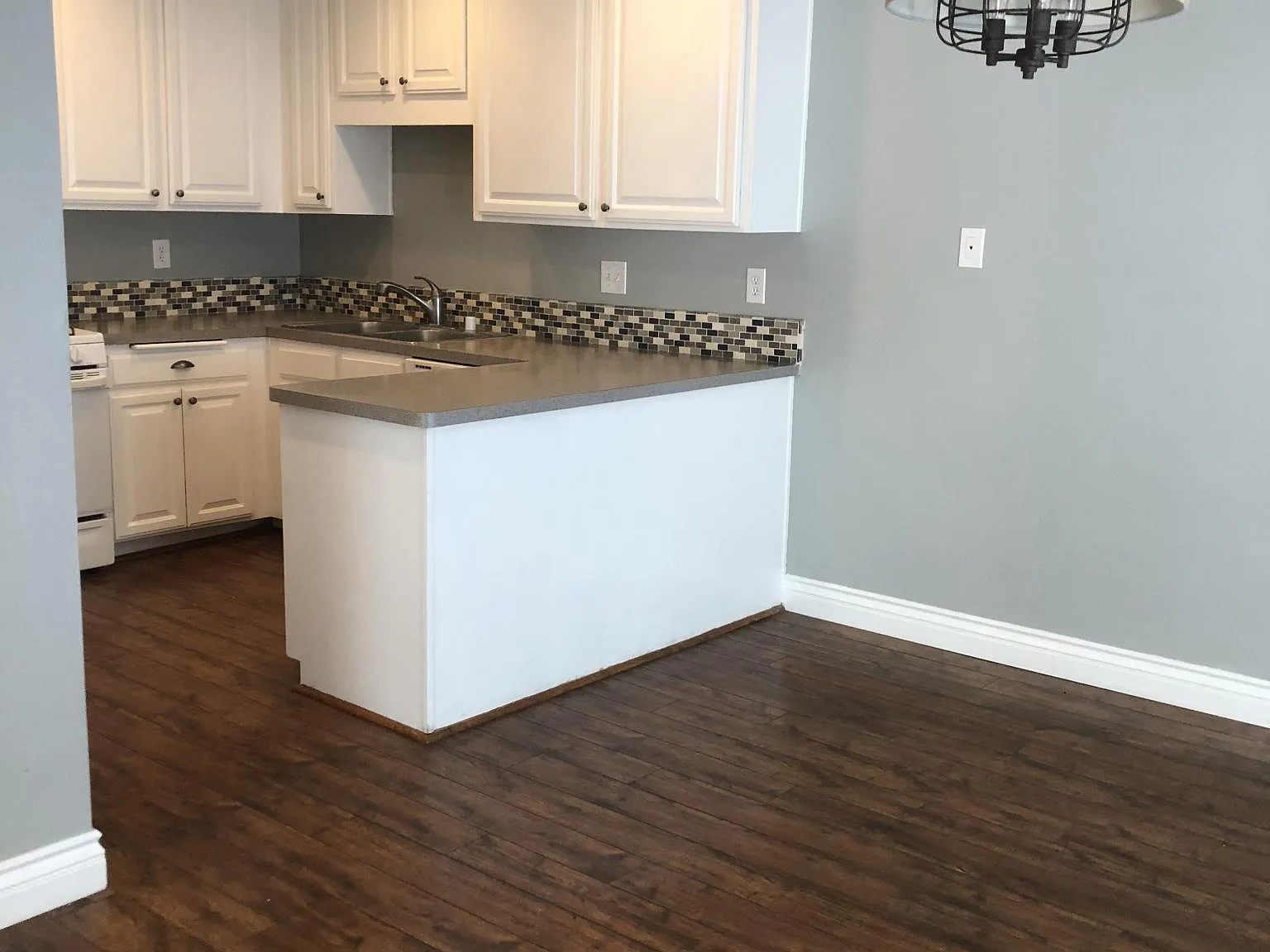 3 bed, 1281 sqft, $3,600 — Photo 2