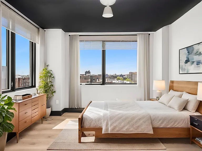 88 Linden Blvd #8E — Photo 6