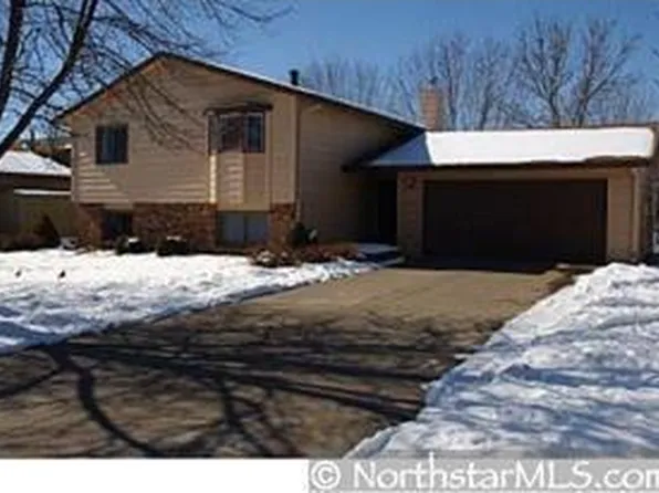 7955 Fairfield Cir, Minneapolis, MN 55444