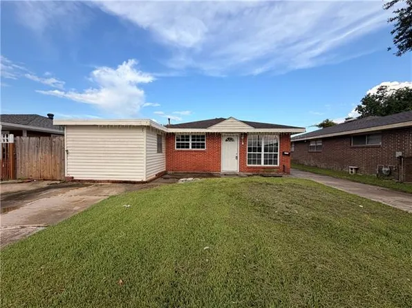 1645 Dogwood Dr, Harvey, LA 70058