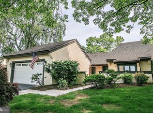 2 Bugle Ln, Blue Bell, PA 19422