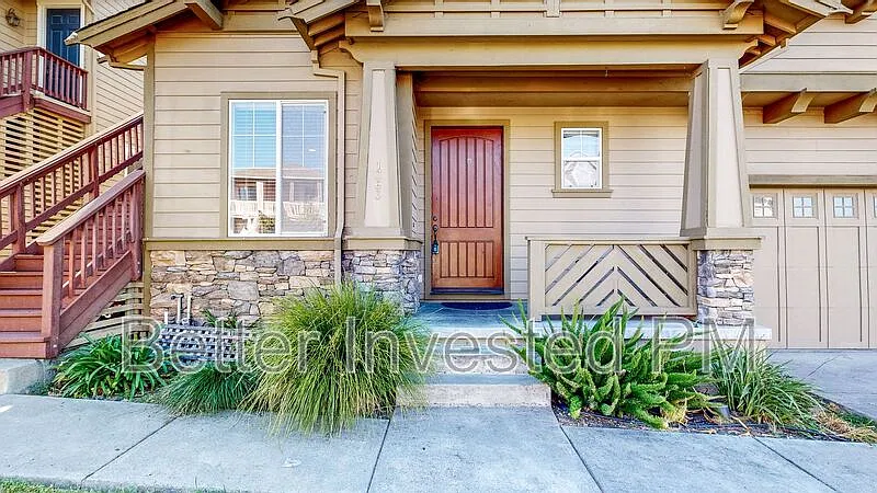 1363 Gordon Ln