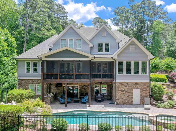 6538 Bluewaters Dr, Flowery Branch, GA 30542