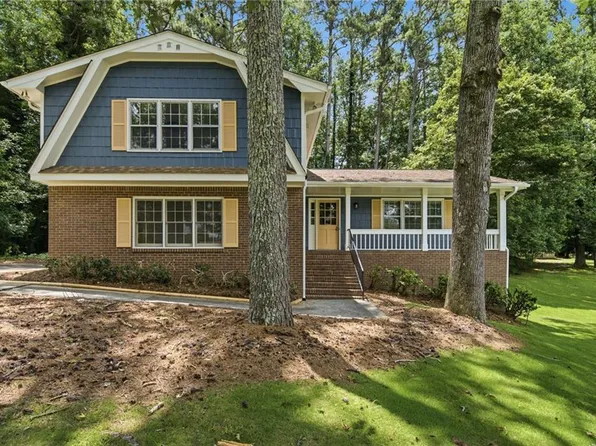 1750 Lamancha Dr, Lawrenceville, GA 30044