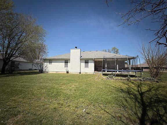 4th image of 1334 Cherokee Court