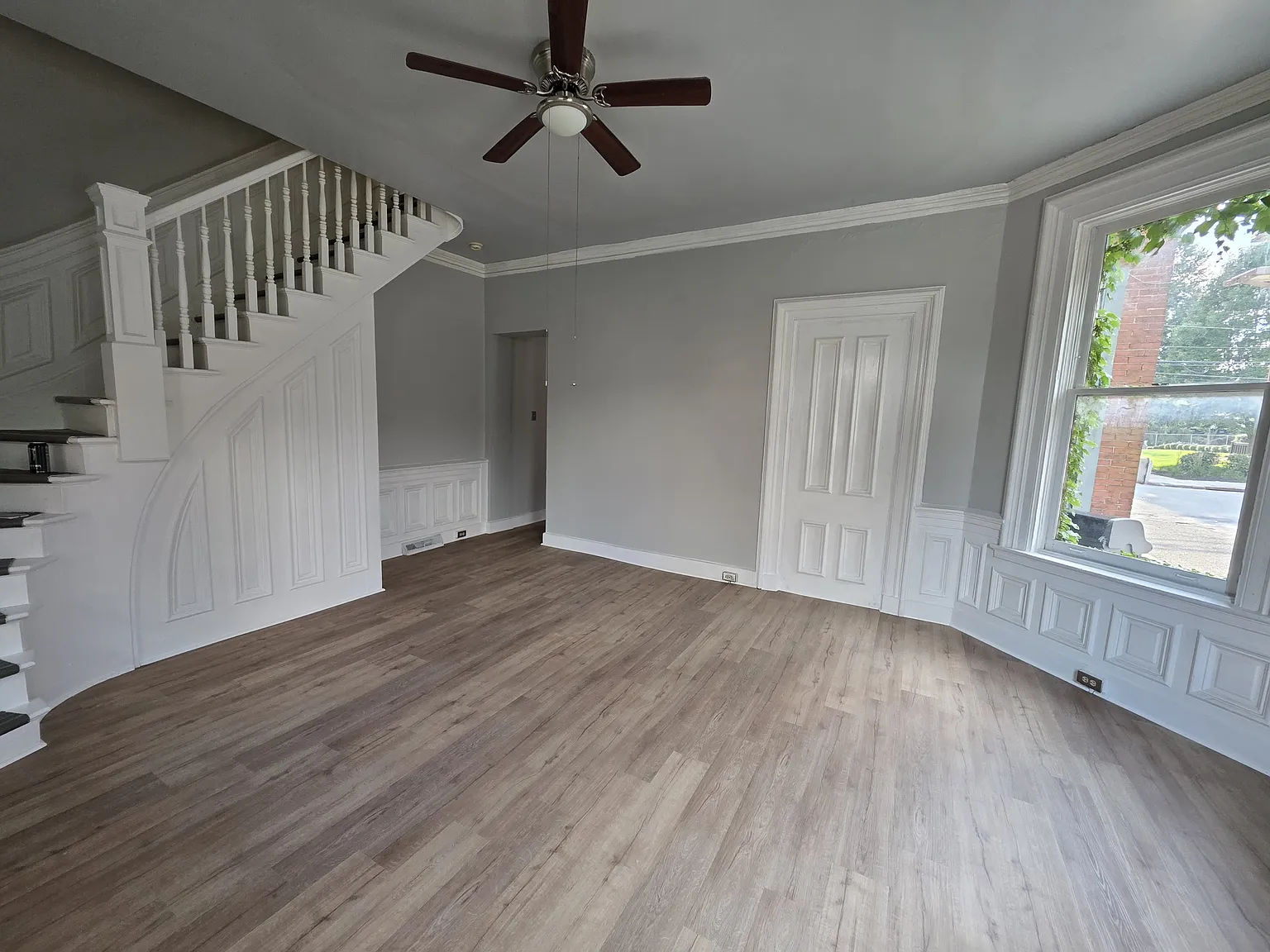 1536 Brighton Place — Photo 3