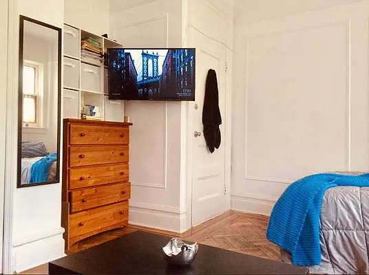 Rented by Voro NYC | media 30