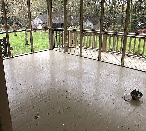 4th image of 10 Highland Pl