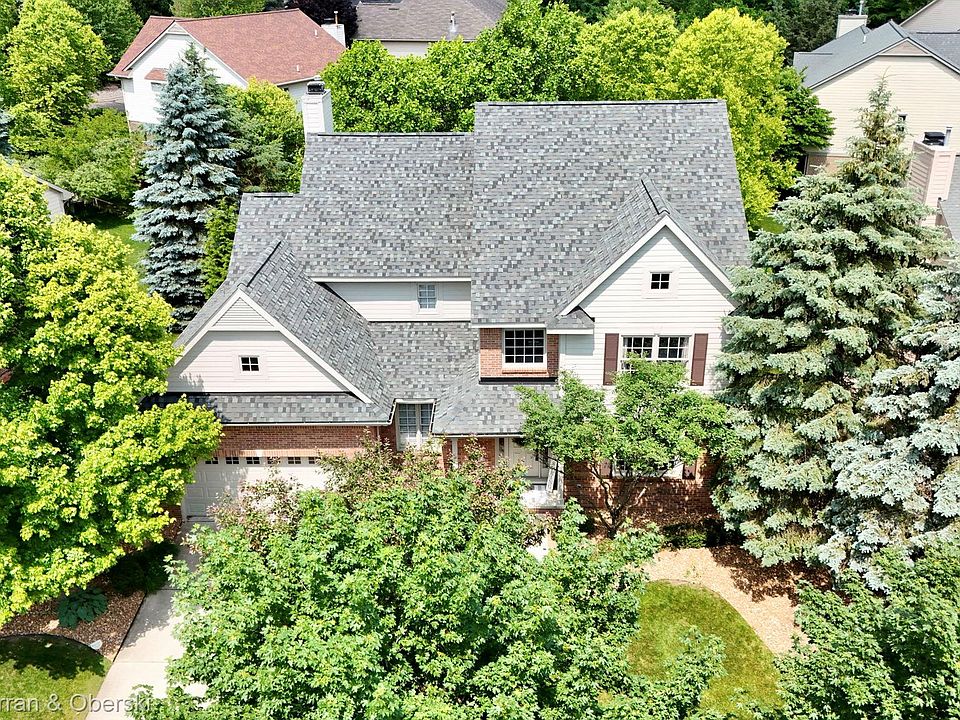 1st image of 41242 Scarborough Ln