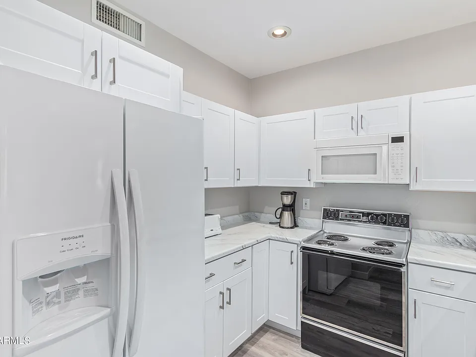7700 E Gainey Ranch Rd #101