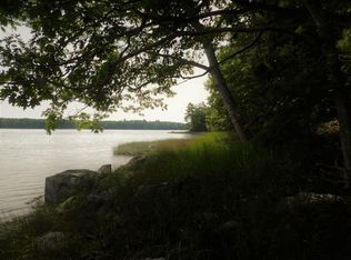 42 Dwelly Point Rd, Franklin, ME 04634