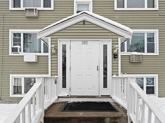 2nd image of 913 State Rd APT 14