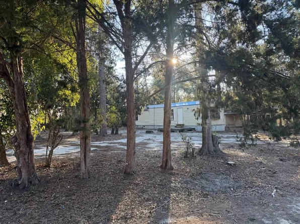 102 NE 522nd Ave, Old Town, FL 32680