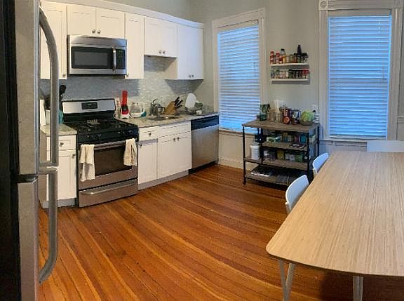 2nd image of 410 Medford St #1