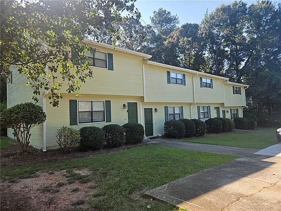 2nd image of 8492 Pineland Dr