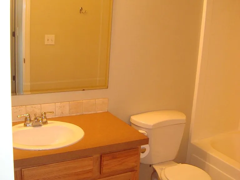 5107 Weston Ave — Photo 7