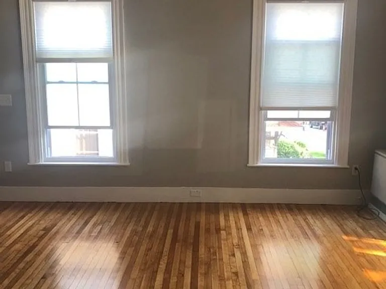 28 Gilman St — Photo 15