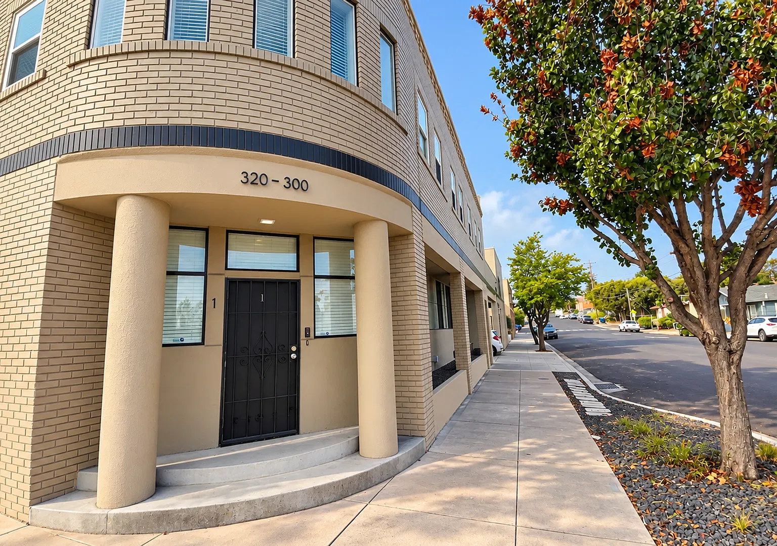 300-320 Parker Ave — Photo 2