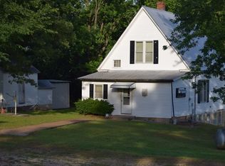 404 N Oak St, Meta, MO 65058