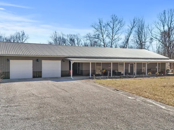 4118 E Lovers Ln, Scottsburg, IN 47170