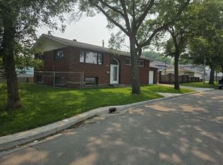8303 124th Ave NW, Edmonton, AB T5B 1C3