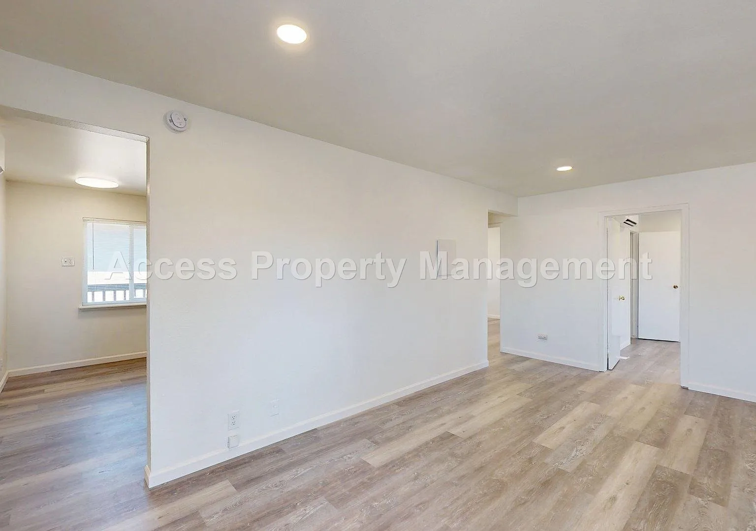 2 bed, 850 sqft, $1,595 — Photo 4