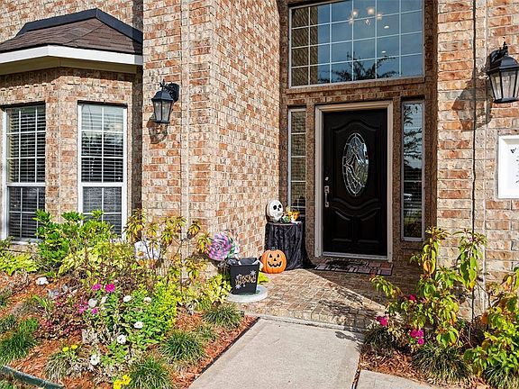 2nd image of 13134 Chatfield Manor Ln