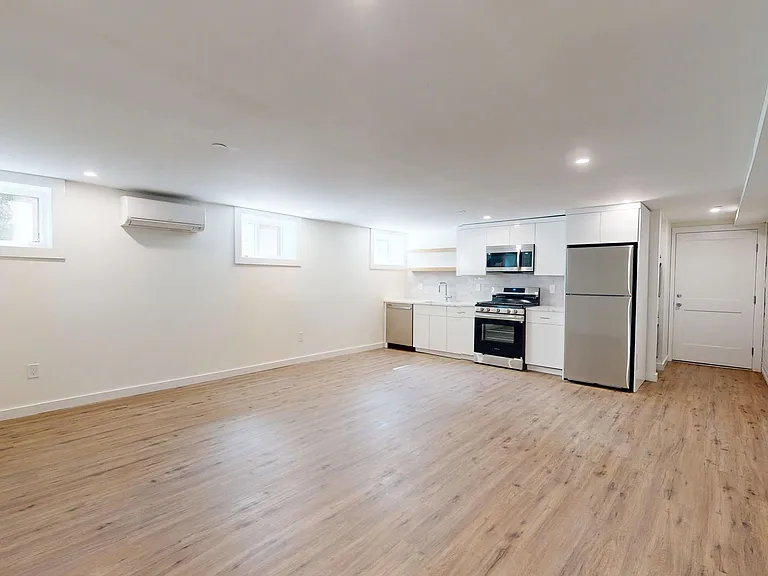 269 Humphrey St — Photo 44