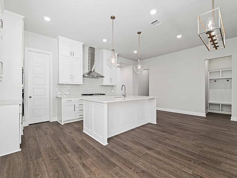 16532 Dunkirk Ln — Photo 8