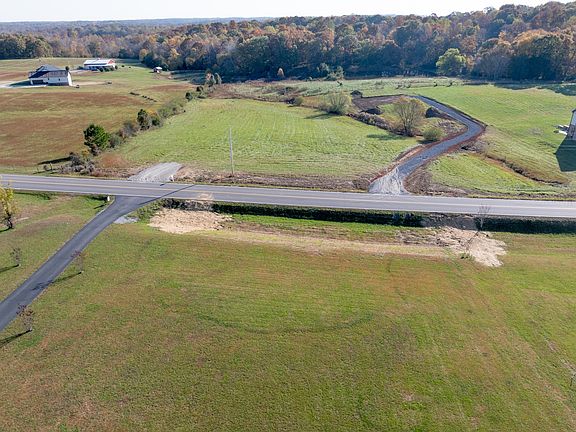 5th image of 555 Buddy Rd