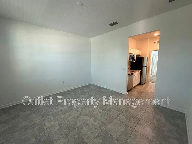 1 bed, 1.0 bath, 600 sqft, $1,249 — Photo 3