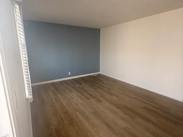 1634 Walnut Ave #17 — Photo 1