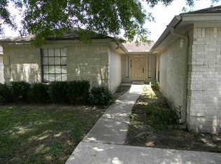 8103 Wind Forest Dr, Houston, TX 77040