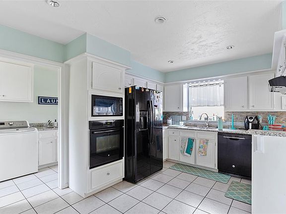 3rd image of 5410 Old Lodge Dr